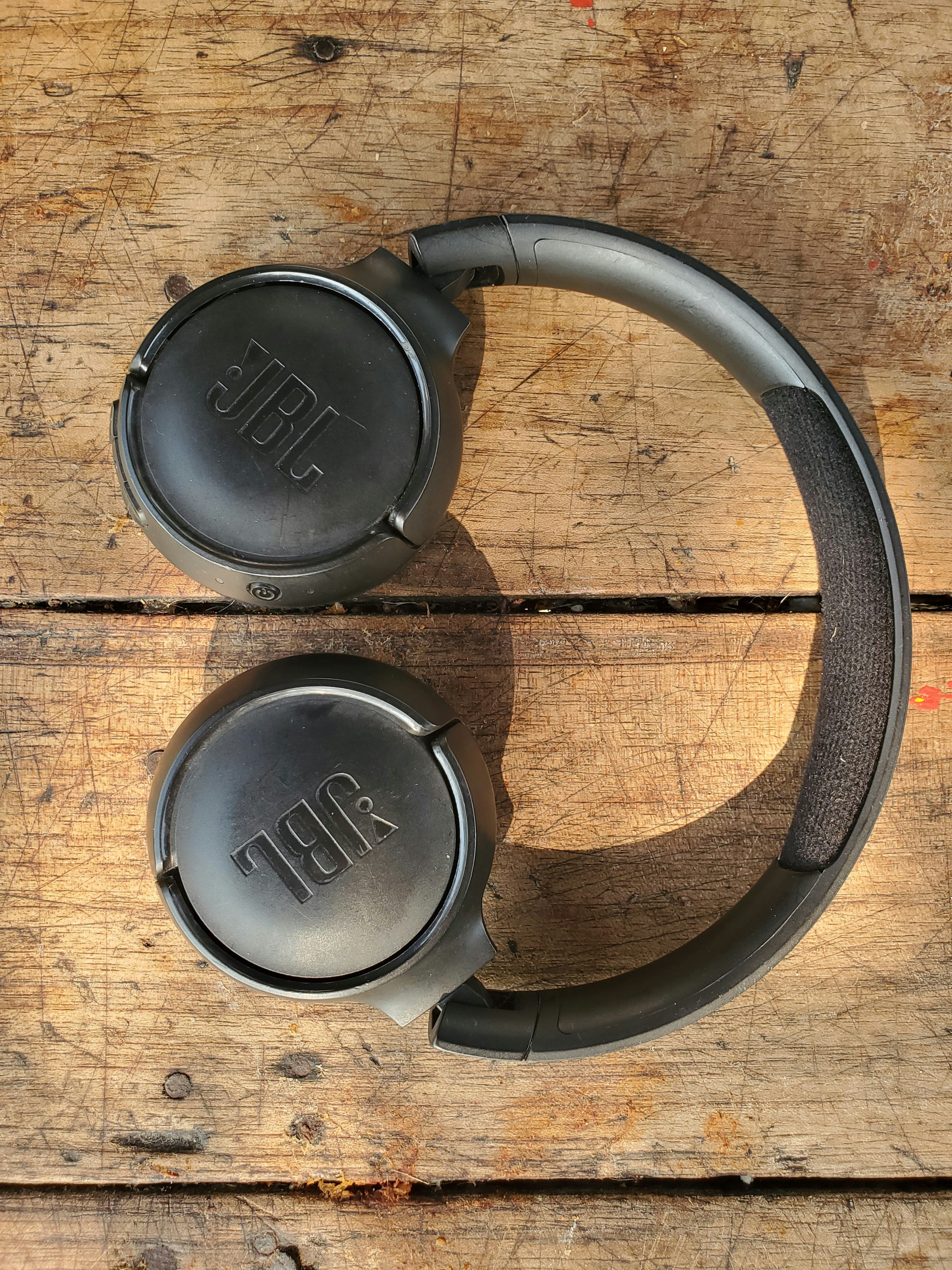 JBL Tour One M2 headphones